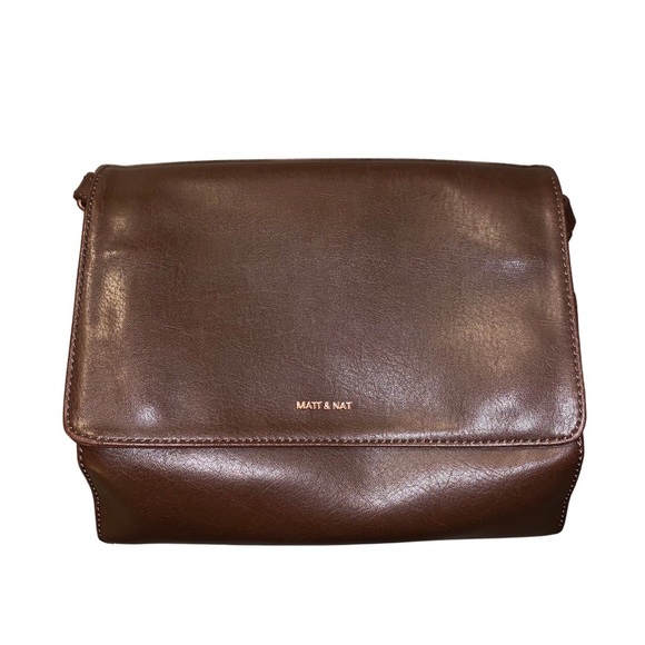 Matt & Nat Phi Crossbody w/ Adjustable Strap, Magnetic Flap, & Zipper - Picture 2 of 9